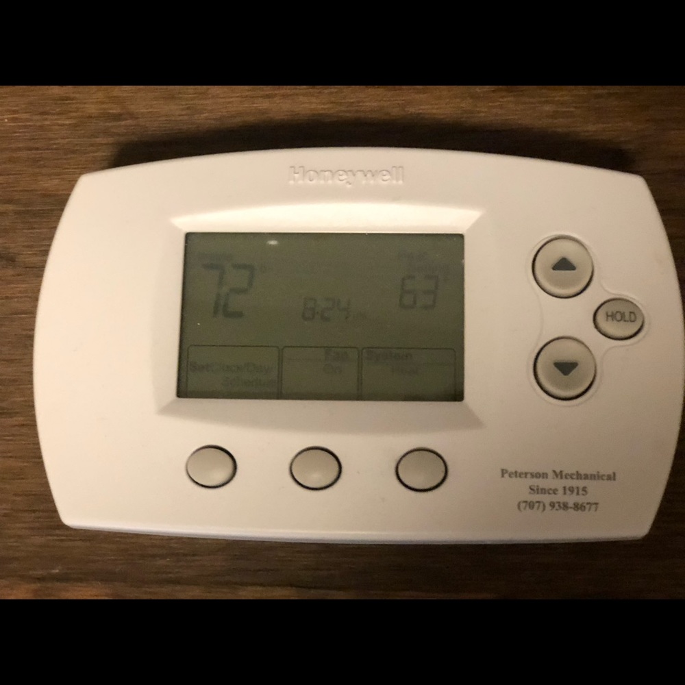 Honeywell FocusPRO 6000 - Programmable thermostat